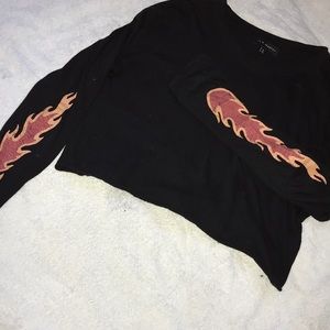 Flame sleeve long cropped black shirt